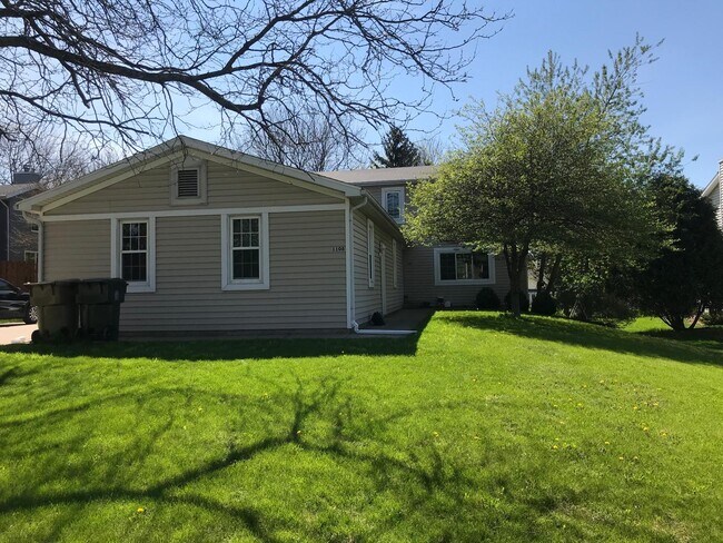1108 N Gammon Rd in Madison, WI - Building Photo - Building Photo