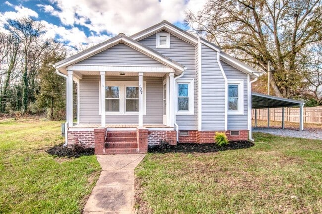 107 Rose St in Mount Holly, NC - Building Photo - Building Photo