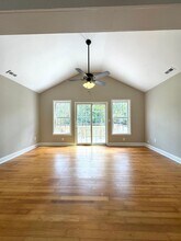 126 Shady Pines Dr in Hampstead, NC - Foto de edificio - Building Photo