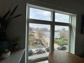 1 Lisbon St, Unit 301 in Boston, MA - Foto de edificio - Building Photo