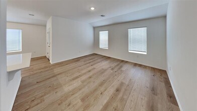 16204 Harvester Dr in Piedmont, OK - Building Photo - Building Photo