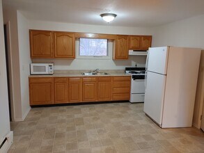 4541 Emerson Ave-Unit -Apt. 2 in Parkersburg, WV - Building Photo - Building Photo