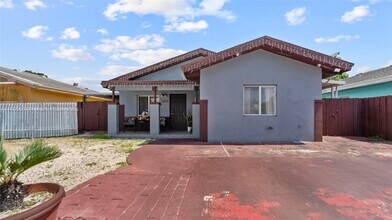 3109 NW 64th St in Miami, FL - Building Photo - Building Photo