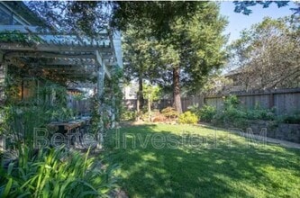 2476 Creek Meadow Dr in Santa Rosa, CA - Building Photo - Building Photo