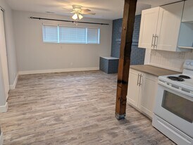 11840 S 1300 W, Unit Unit B in Riverton, UT - Building Photo