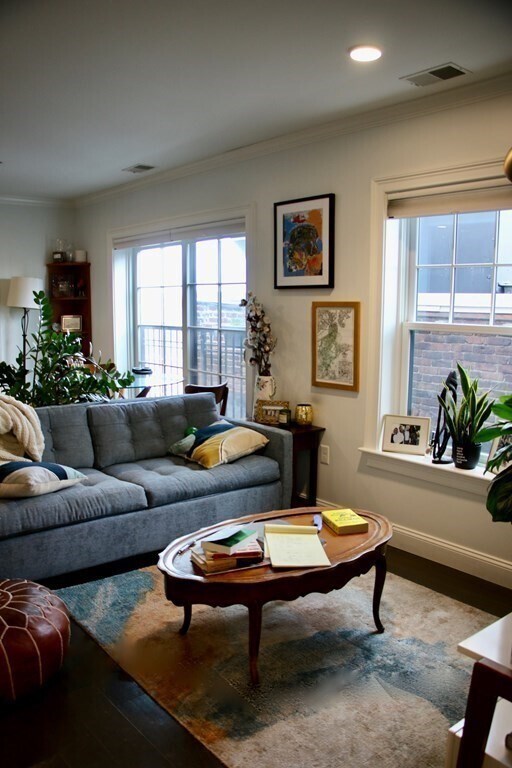 730 E Broadway in Boston, MA - Building Photo - Building Photo