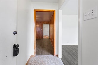 317 Ellen Dr in Deer Park, TX - Foto de edificio - Building Photo