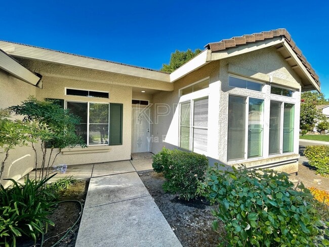 3908 Lembert Dome Ct in Stockton, CA - Building Photo - Building Photo