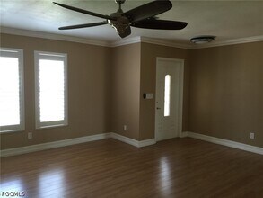 2063 Ottersrest Ln in Cape Coral, FL - Building Photo - Building Photo