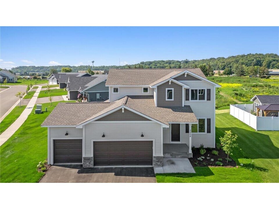 7472 170th Ave NW in Ramsey, MN - Building Photo