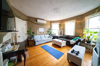100 Calumet St, Unit 2 in Boston, MA - Foto de edificio - Building Photo