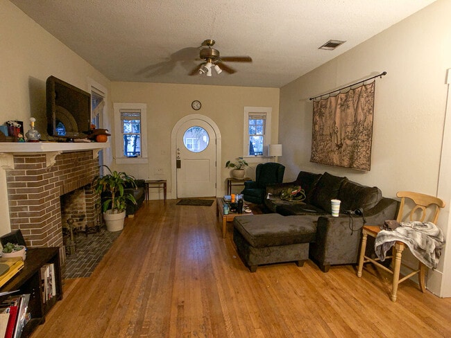 1101 W 22nd 1/2 St in Austin, TX - Building Photo - Building Photo