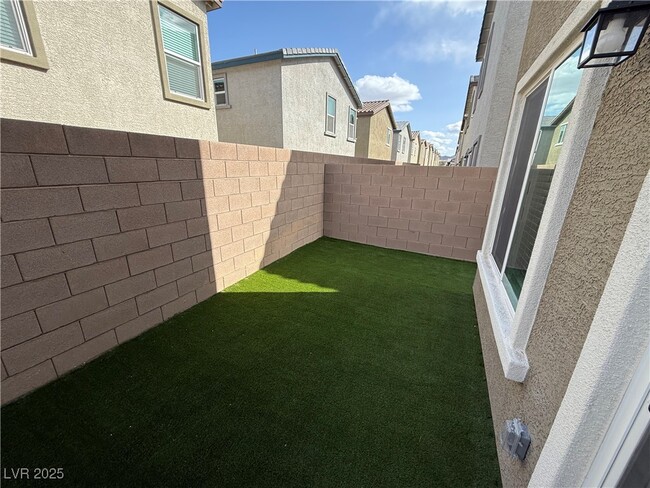 property at 9992 S Ullom Dr