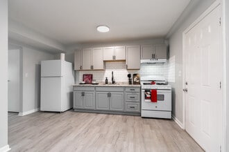 Carpenter Apartments in Louisville, KY - Foto de edificio - Interior Photo