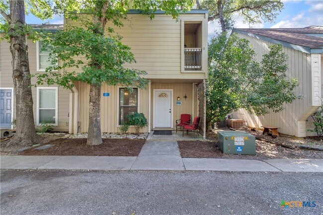 property at 27 Marina Cir