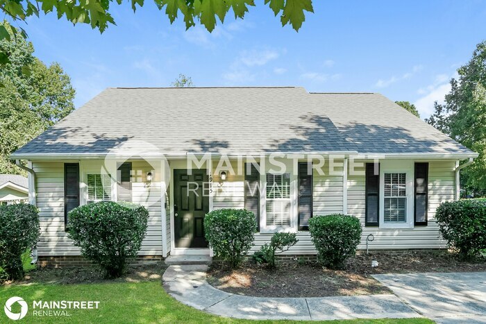 1915 Collier Rd in Durham, NC - Building Photo