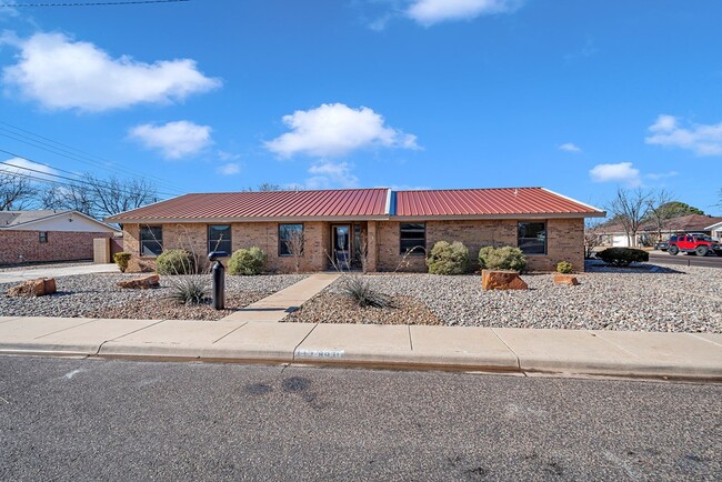 412 E 89th St in Odessa, TX - Building Photo - Building Photo