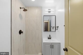 863 N 43rd St in Philadelphia, PA - Building Photo - Building Photo