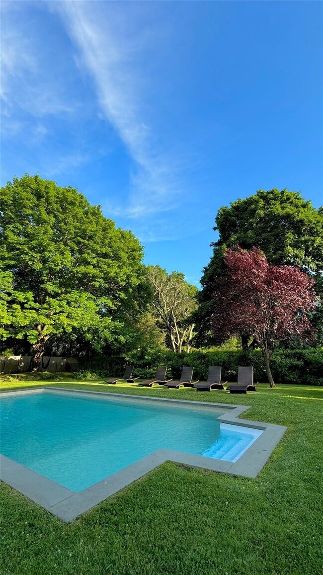 6 Nidzyn Ave in Remsenburg, NY - Building Photo - Building Photo