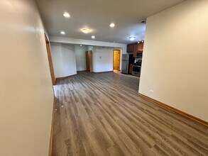 Greenleaf-Paulina Apartments in Chicago, IL - Foto de edificio - Building Photo