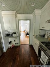 62 Lawn Ave, Unit 1 in Quincy, MA - Foto de edificio - Building Photo