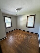 10058 Dorothy Ave in St. Louis, MO - Building Photo - Building Photo