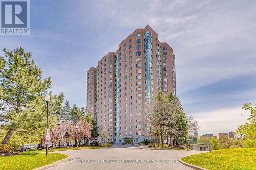 61-1661 Markbrook Ln in Toronto, ON - Building Photo