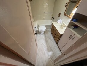 1829 S Rundle Ave in Lansing, MI - Building Photo - Building Photo