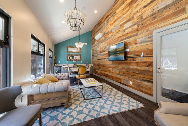 Summerhill Park in Sunnyvale, CA - Foto de edificio - Building Photo