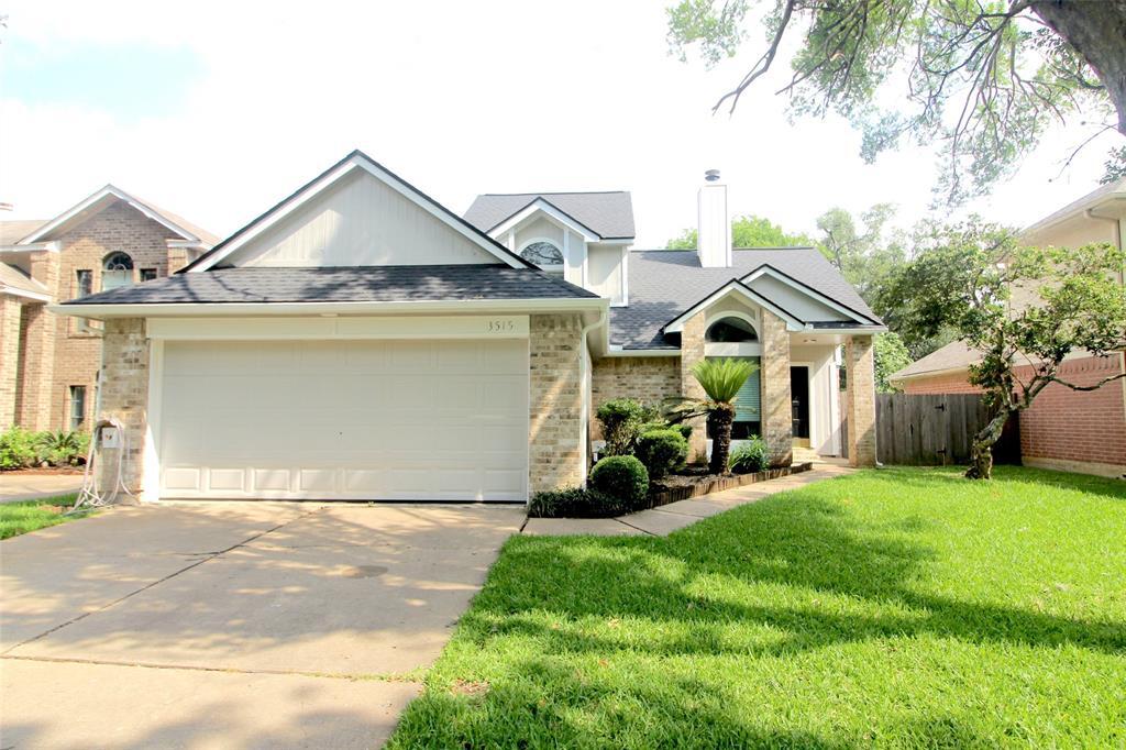 3515 Woodmere Ln in Sugar Land, TX - Building Photo