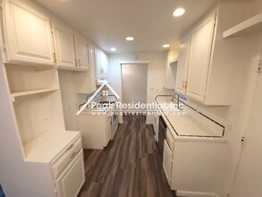 5080 Patti Jo Dr in Carmichael, CA - Building Photo - Building Photo