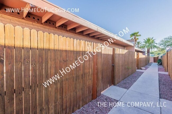 2511 N Fontana Ave in Tucson, AZ - Building Photo - Building Photo