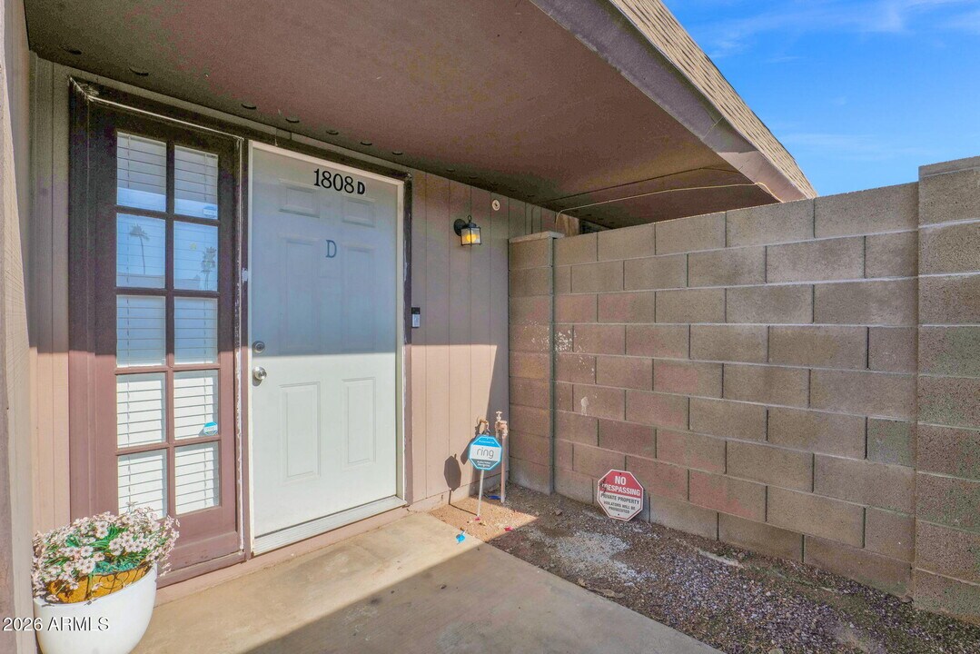 1808 E Center Ln in Tempe, AZ - Building Photo