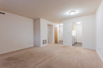 North Niles Villas in Niles, MI - Building Photo - Interior Photo