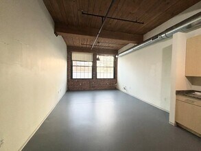 88 Gerrish Ave, Unit 112 in Chelsea, MA - Building Photo - Building Photo