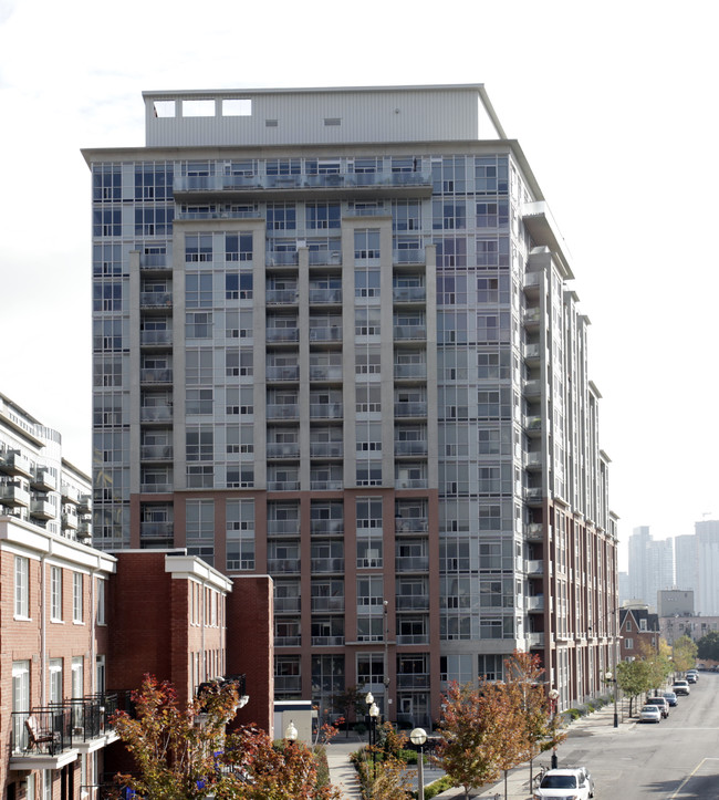 DNA Condos in Toronto, ON - Building Photo - Building Photo