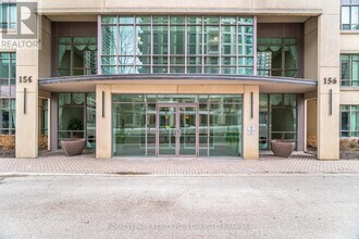 156 Enfield Pl in Mississauga, ON - Building Photo - Building Photo