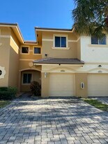 4366 Berkshire Wharf Dr in Lake Worth Beach, FL - Building Photo