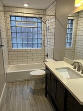 7526 Byron Pl in Clayton, MO - Building Photo - Building Photo