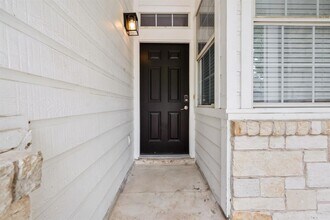 1214 Vargas Rd in Austin, TX - Building Photo - Building Photo