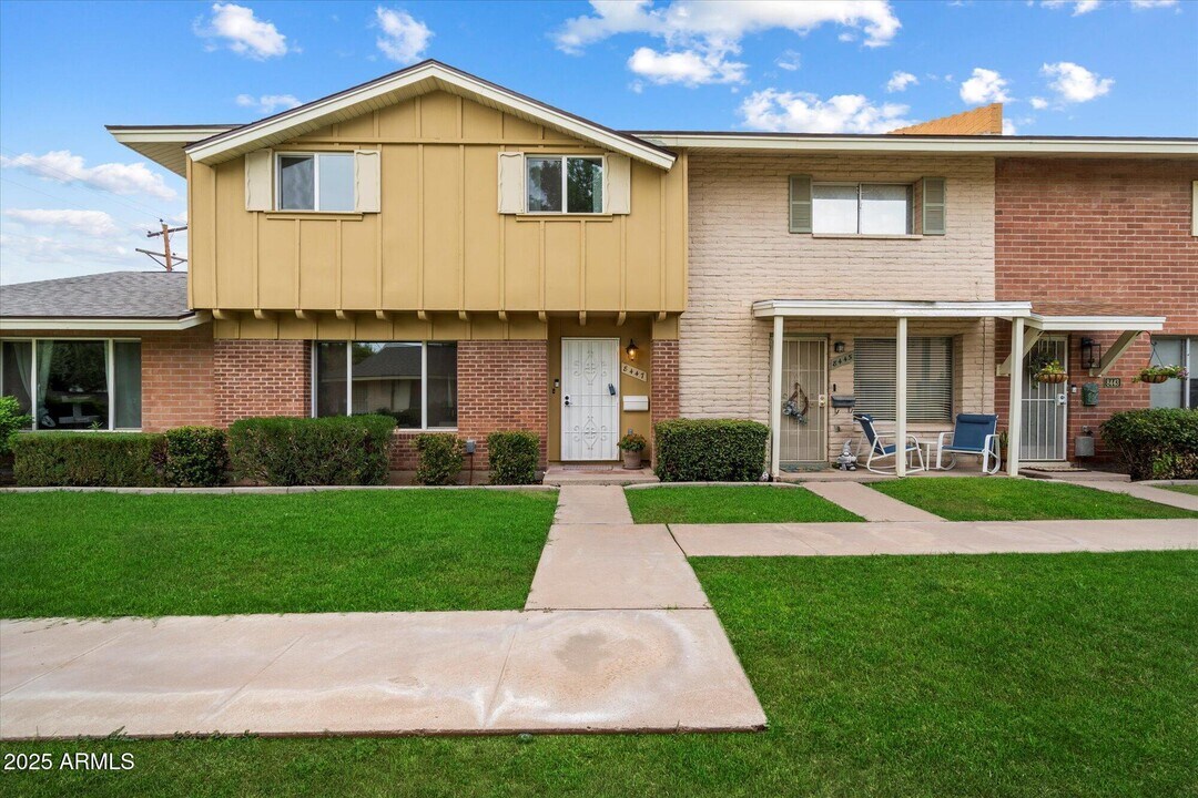 8447 E Montebello Ave in Scottsdale, AZ - Building Photo