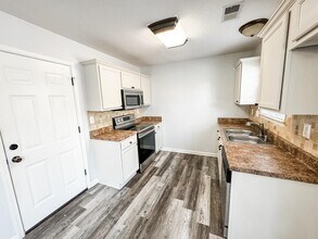 1645 Sawmill Creek Ln in Cordova, TN - Building Photo - Building Photo