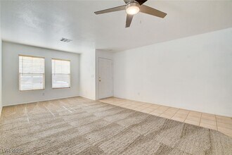 8216 Calico Wind St in Las Vegas, NV - Building Photo - Building Photo