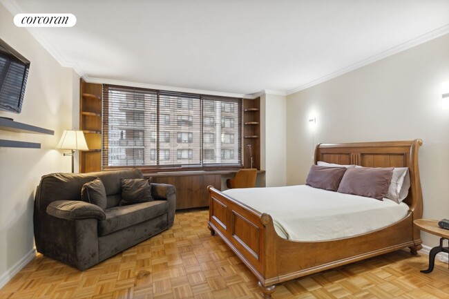 property at 235 E 40th St