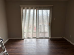 10352 Forest Brook Ln in St. Louis, MO - Foto de edificio - Building Photo