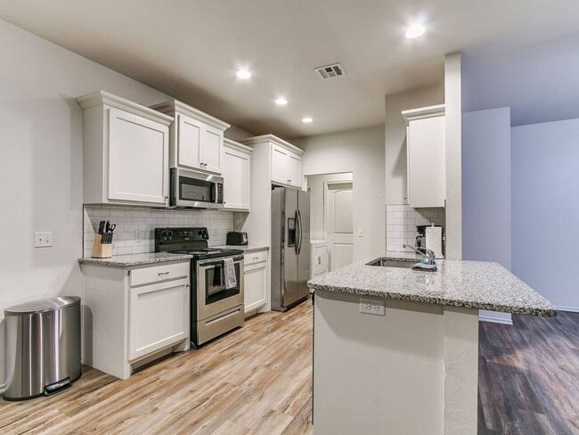 property at 436 Chalk Hill Ct