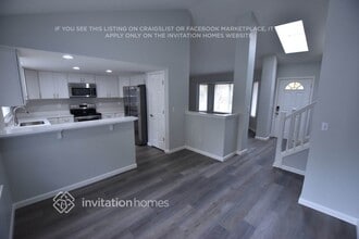 5443 Komachin Loop SE in Lacey, WA - Building Photo - Building Photo