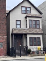 2454 W Diversey Ave in Chicago, IL - Building Photo