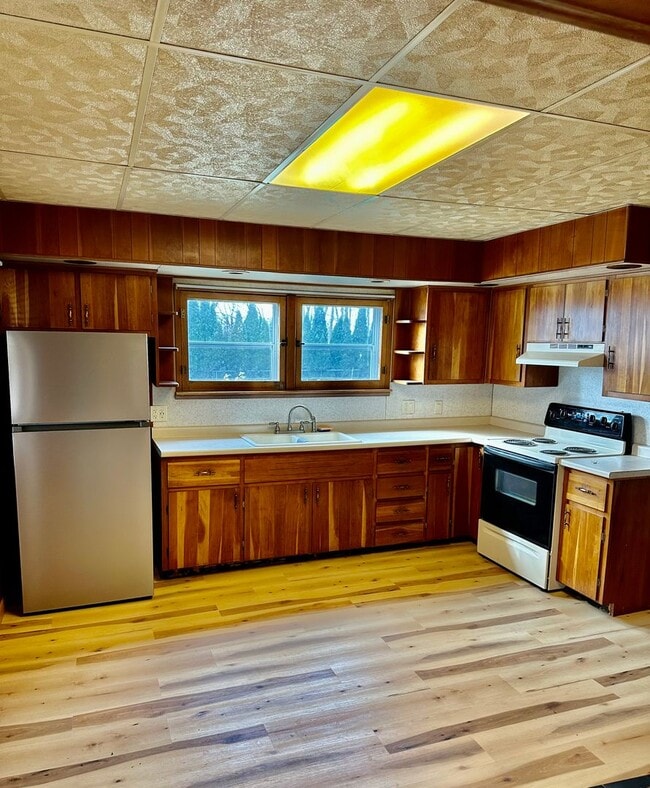 354 W Jefferson St in Westville, IN - Building Photo - Building Photo