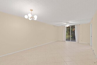 5961 NW 2nd Ave in Boca Raton, FL - Building Photo - Building Photo